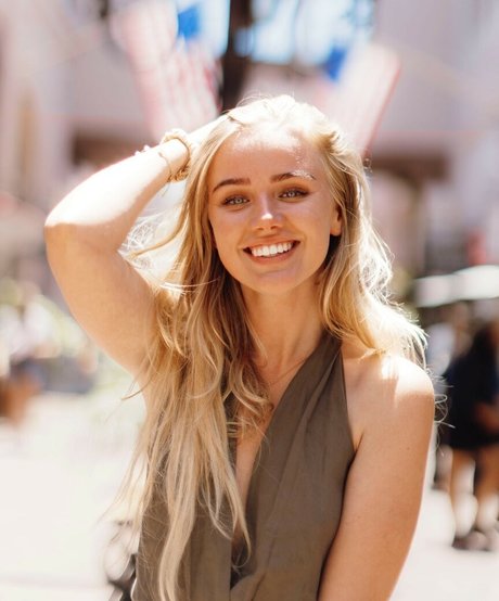 Eva Vlaardingerbroek