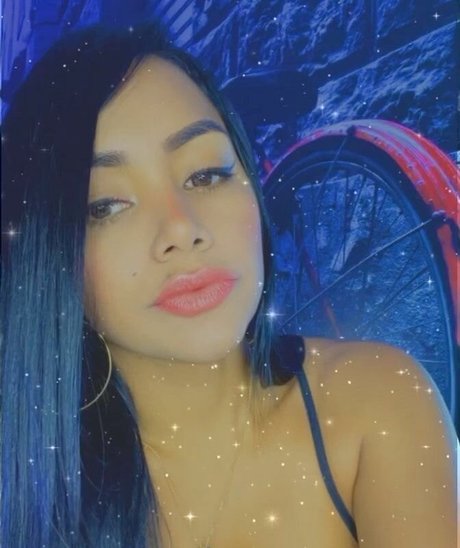 Foto di nudo di fuga di OnlyFans di Antho Lynda