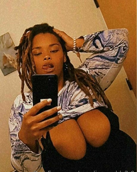 Foto di nudo di fuga di OnlyFans di Mercurydiamondz2