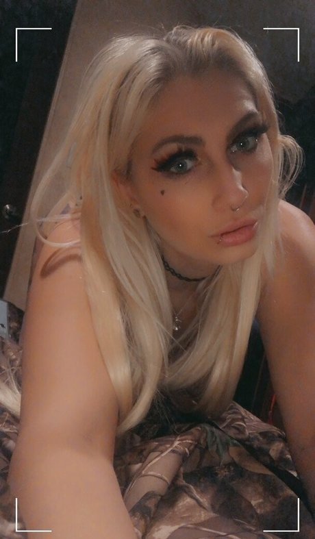Foto di nudo di fuga di OnlyFans di Cherryrayxx