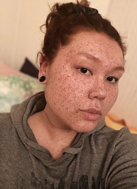 Foto di nudo di fuga di OnlyFans di Unicornglitteryblood