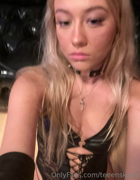 Foto di nudo di fuga di OnlyFans di Skyler Storm