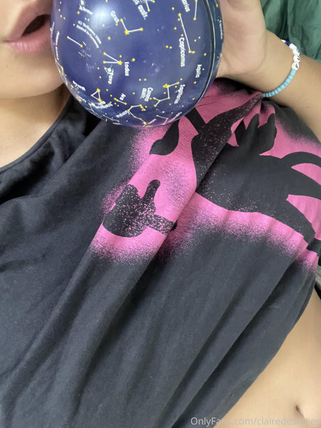 Foto di nudo di fuga di OnlyFans di Claire Deslunes