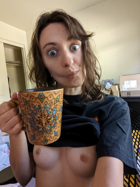 Foto di nudo di fuga di OnlyFans di Tanacake