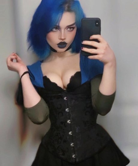 Foto di nudo di fuga di OnlyFans di Queen Nephilim