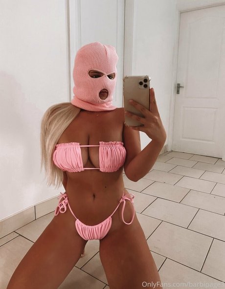 Foto di nudo di fuga di OnlyFans di Apollonia Llewellyn