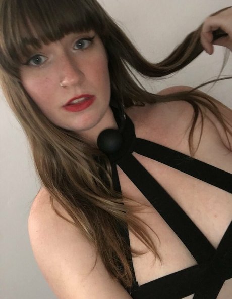 Foto di nudo di fuga di OnlyFans di Loisplz