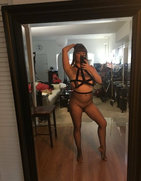 Foto di nudo di fuga di OnlyFans di Loisplz