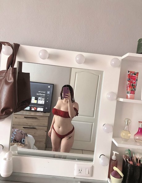 Foto di nudo di fuga di OnlyFans di Lilmawi