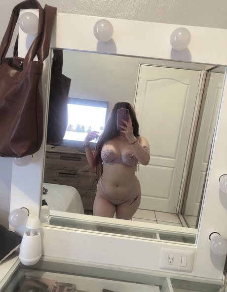 Foto di nudo di fuga di OnlyFans di Lilmawi