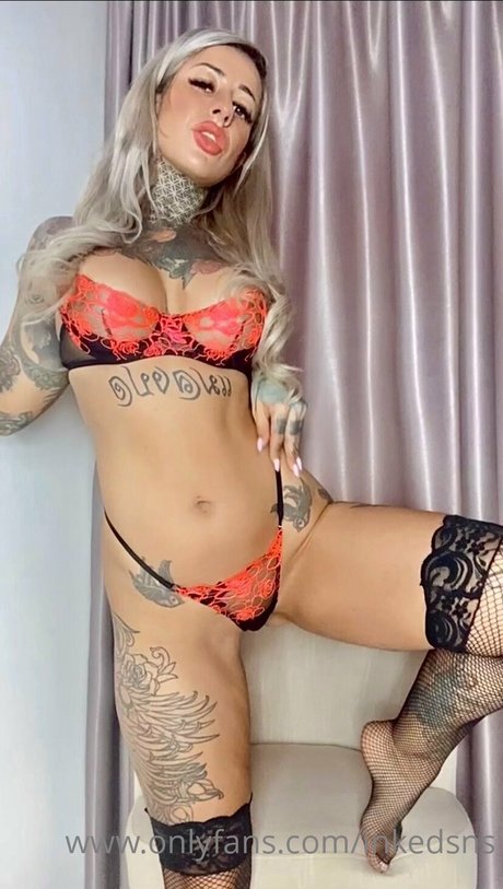 Foto di nudo di fuga di OnlyFans di Inkedsns