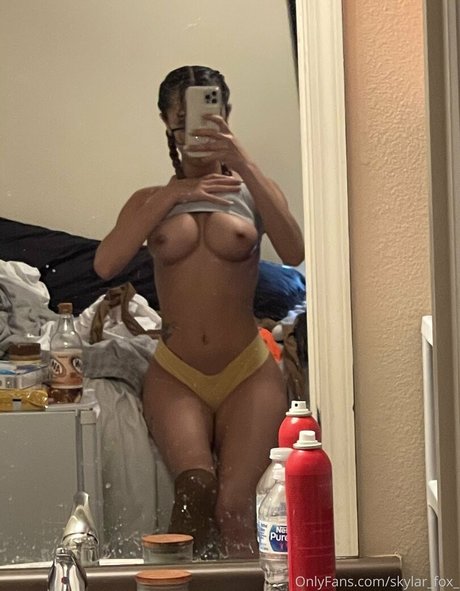 Foto di nudo di fuga di OnlyFans di Skylar Fox