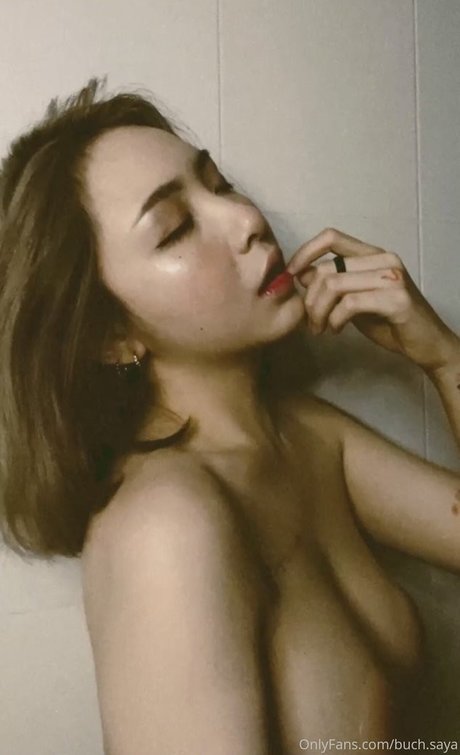 Foto di nudo di fuga di OnlyFans di Bsaya