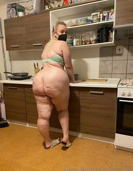 Foto di nudo di fuga di OnlyFans di Bootyass Girl