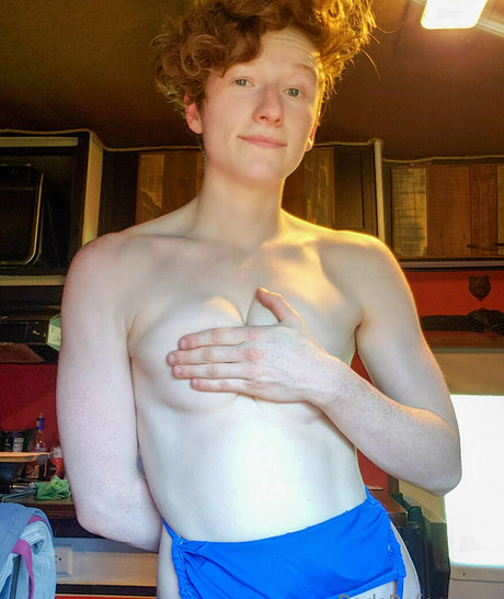 Foto di nudo di fuga di OnlyFans di Redsreferences