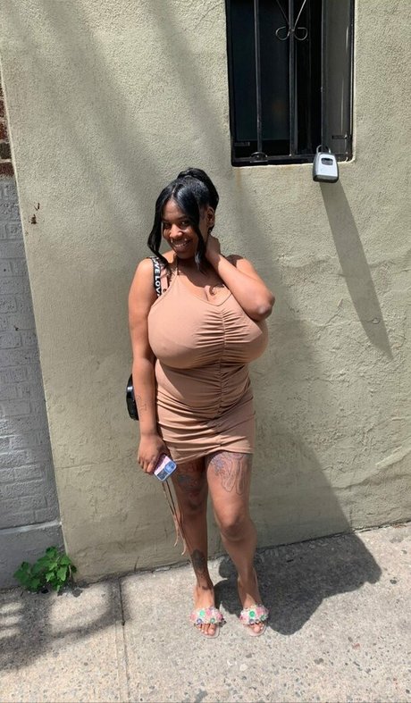 Foto di nudo di fuga di OnlyFans di Quanastevens
