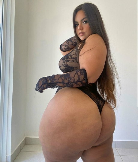 Foto di nudo di fuga di OnlyFans di Graciebon1