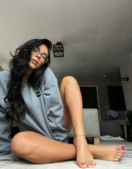 Foto di nudo di fuga di OnlyFans di Prettyeyesprettytoes