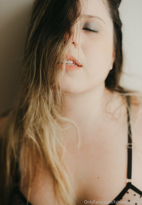 Foto di nudo di fuga di OnlyFans di Fabsunnyfree