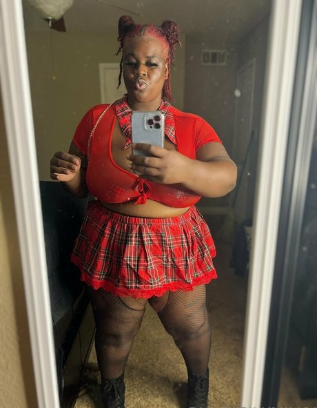 Foto di nudo di fuga di OnlyFans di Sexyblacksilkp1