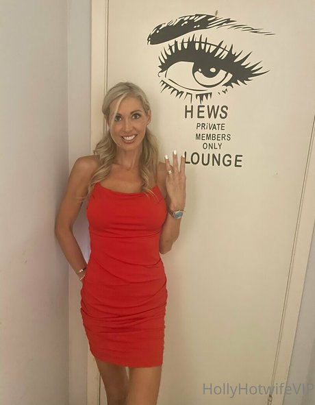 Hollyhotwifevip