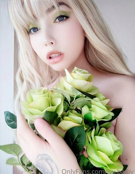 Foto di nudo di fuga di OnlyFans di Ivybaby