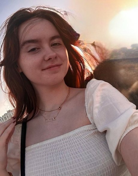 Foto di nudo di fuga di OnlyFans di Laura Anne