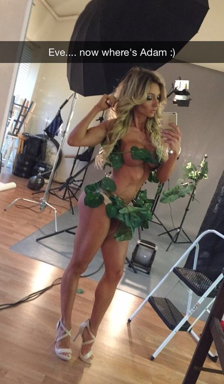 Foto di nudo di fuga di OnlyFans di Paige Hathaway
