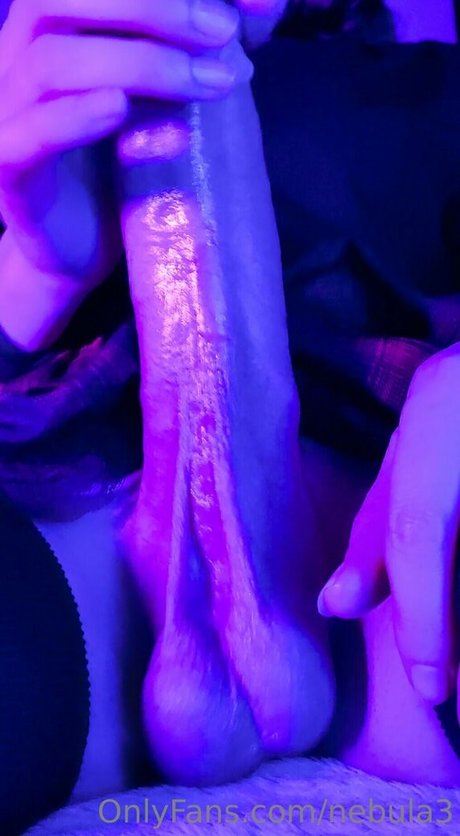 Foto di nudo di fuga di OnlyFans di Nebula3