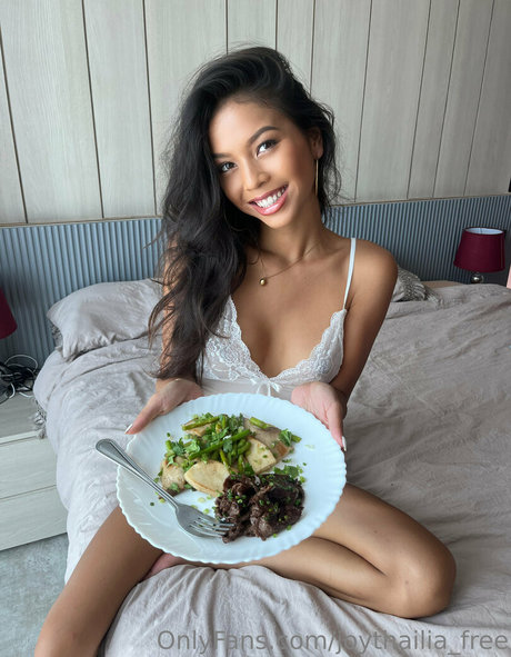 Foto di nudo di fuga di OnlyFans di Joythailiafree