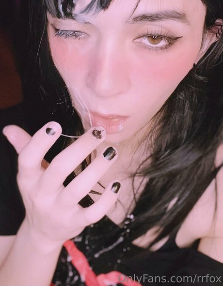 Foto di nudo di fuga di OnlyFans di Rrfox