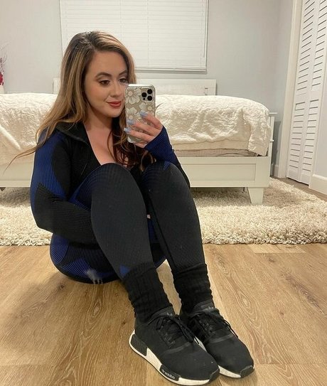 Foto di nudo di fuga di OnlyFans di Veronica Rose