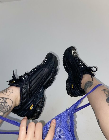 Foto di nudo di fuga di OnlyFans di Vtngbr2