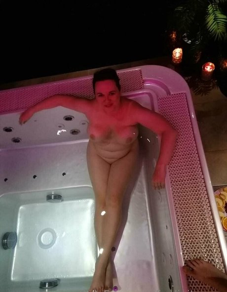 Foto di nudo di fuga di OnlyFans di Ivalinitycos