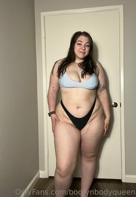Foto di nudo di fuga di OnlyFans di Bootynbodyqueen