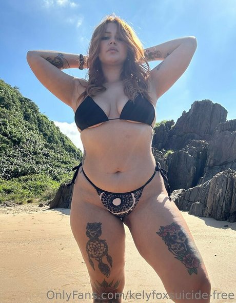 Foto di nudo di fuga di OnlyFans di Kelyfoxsuicidefree