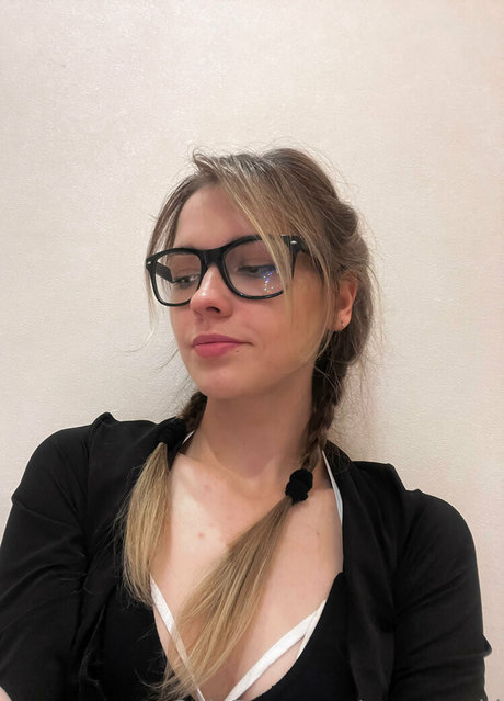 Foto di nudo di fuga di OnlyFans di Emmapaid