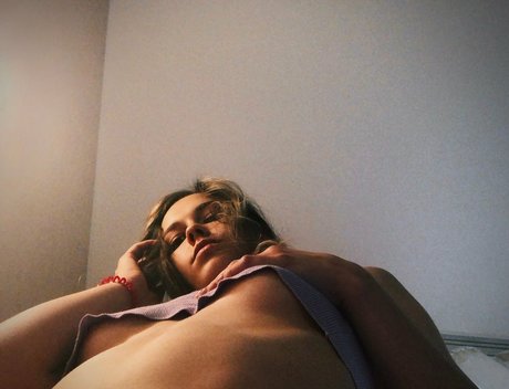 Foto di nudo di fuga di OnlyFans di Emmapaid