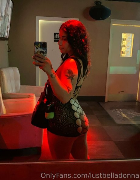 Foto di nudo di fuga di OnlyFans di Bruja510