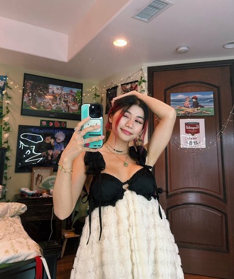 Foto di nudo di fuga di OnlyFans di Jasminericegirl