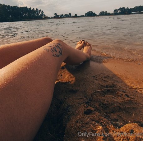 Foto di nudo di fuga di OnlyFans di Niyokochan