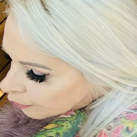 Foto di nudo di fuga di OnlyFans di Tattoobutterfly