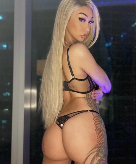 Foto di nudo di fuga di OnlyFans di Sayuri Nozomi