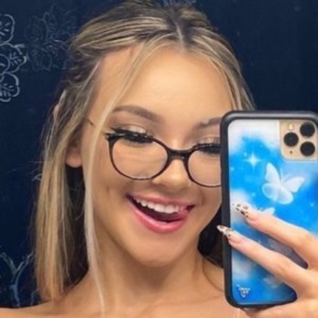 Foto di nudo di fuga di OnlyFans di Milan Mirabella