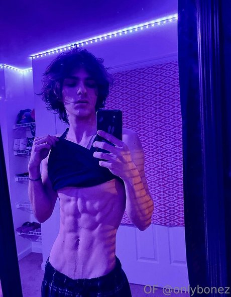 Foto di nudo di fuga di OnlyFans di Onlybonez