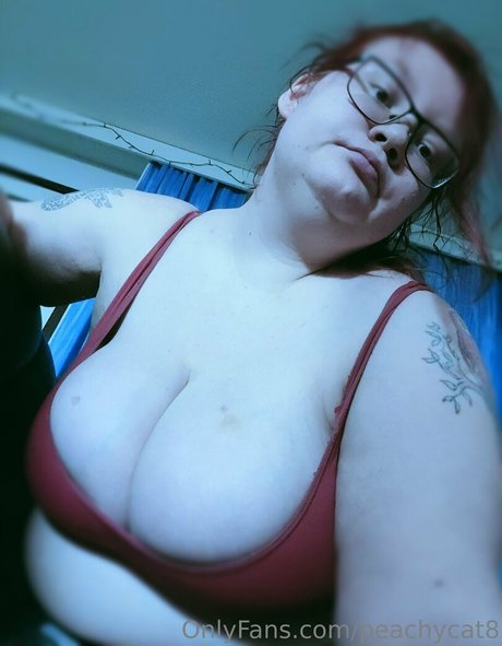 Foto di nudo di fuga di OnlyFans di Peachycat8