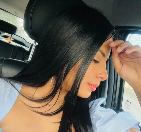 Foto di nudo di fuga di OnlyFans di Luisa Espinoza
