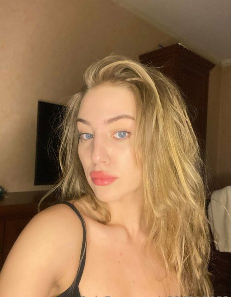 Foto di nudo di fuga di OnlyFans di Inarasecret