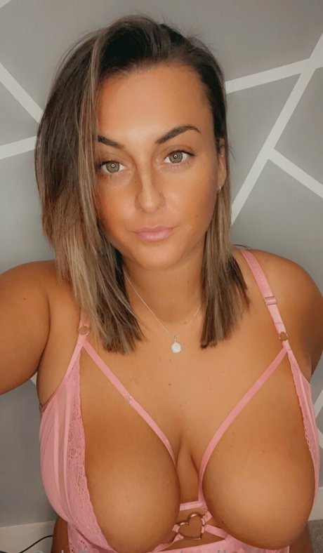 Emilyyrosee