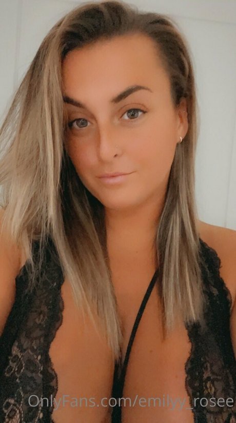 Emilyyrosee